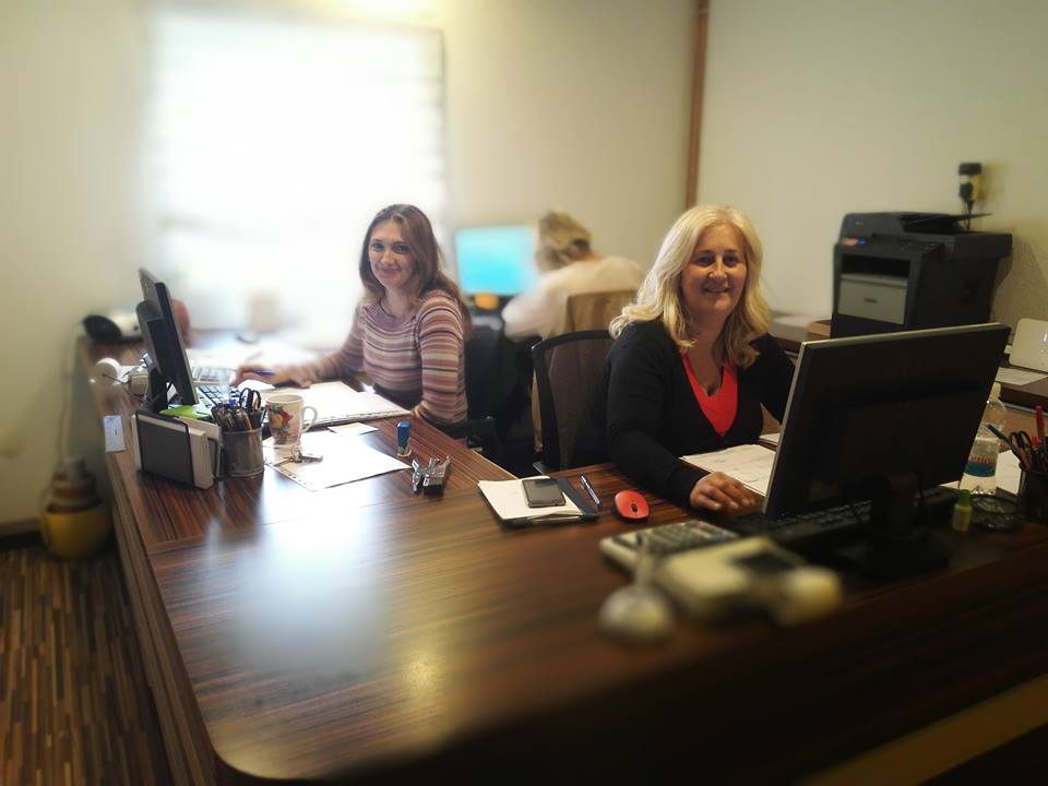 dostavljač damir i čistać stipo